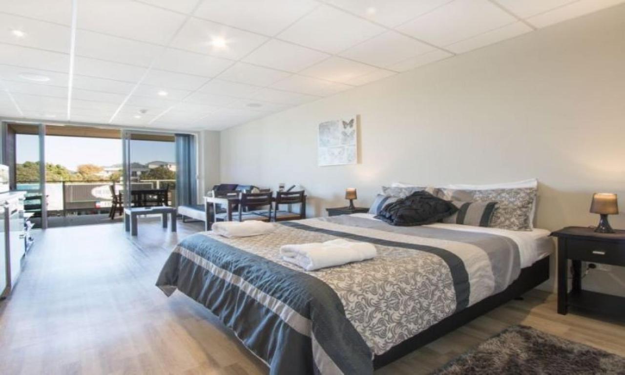 Beach Pacific Apartments Waihi Rum bild